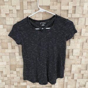 Black striped tee
